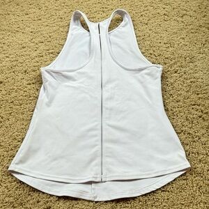 $88.00 ALO YOGA tank top chic and comfy white